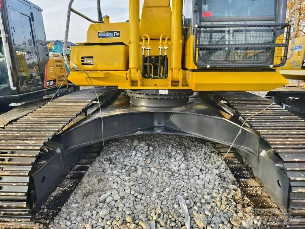 Komatsu PC240-8 Közepes (midi) kotrók 7 t - 12 t