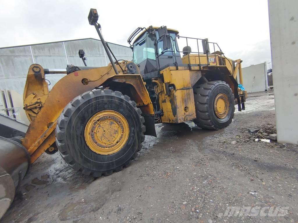 CAT 988 K Gumikerekes homlokrakodók