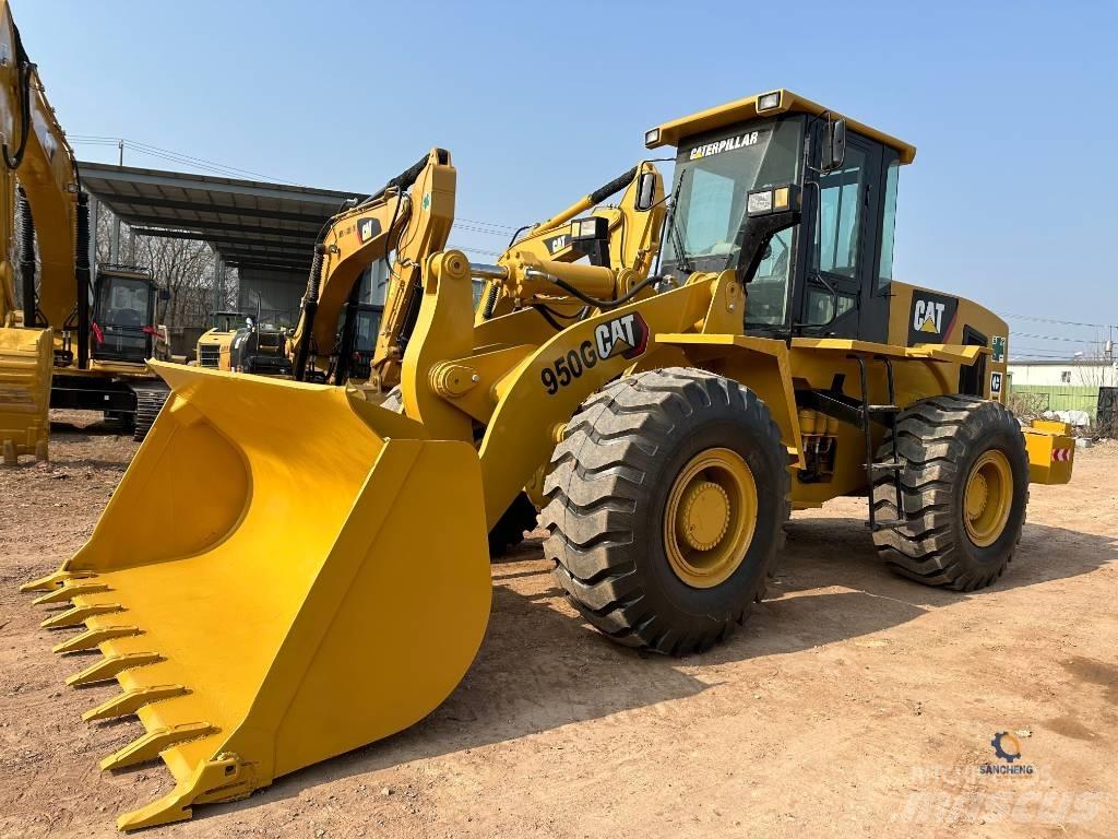 CAT 950 G Gumikerekes homlokrakodók