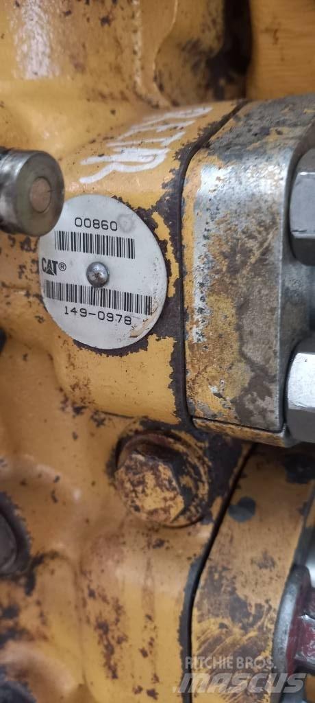 CAT 730 Váltók