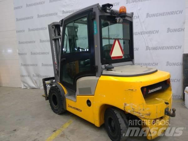 Jungheinrich DFG 430 Dízel targoncák