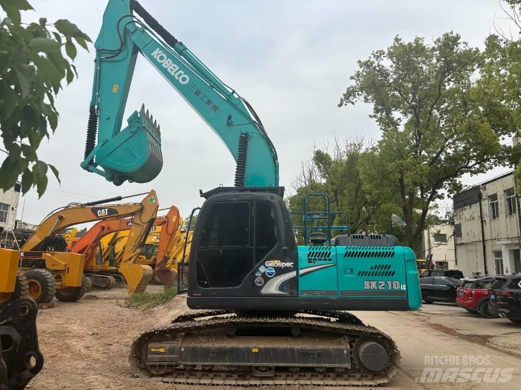 Kobelco SK 210 Lánctalpas kotrók