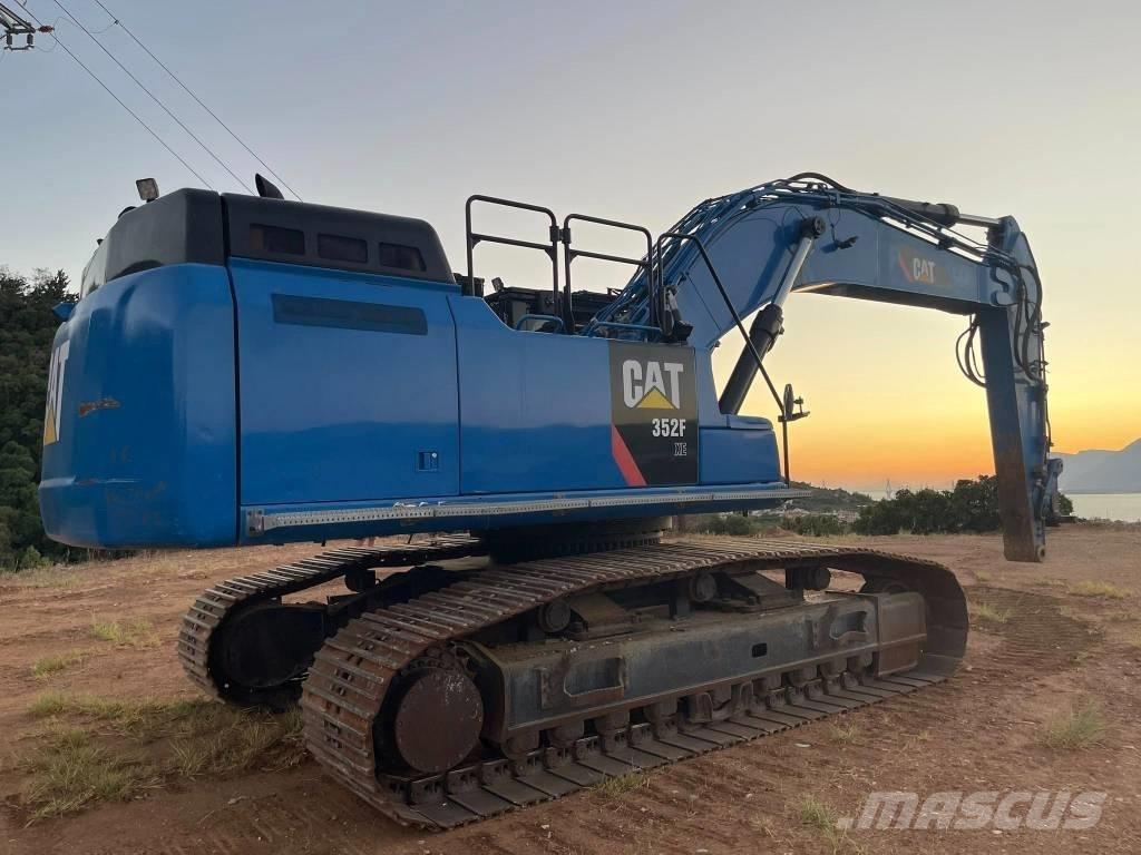 CAT 352 F XE Lánctalpas kotrók