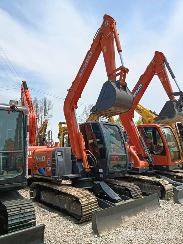 Hitachi ZX 70 Mini kotrók < 7t