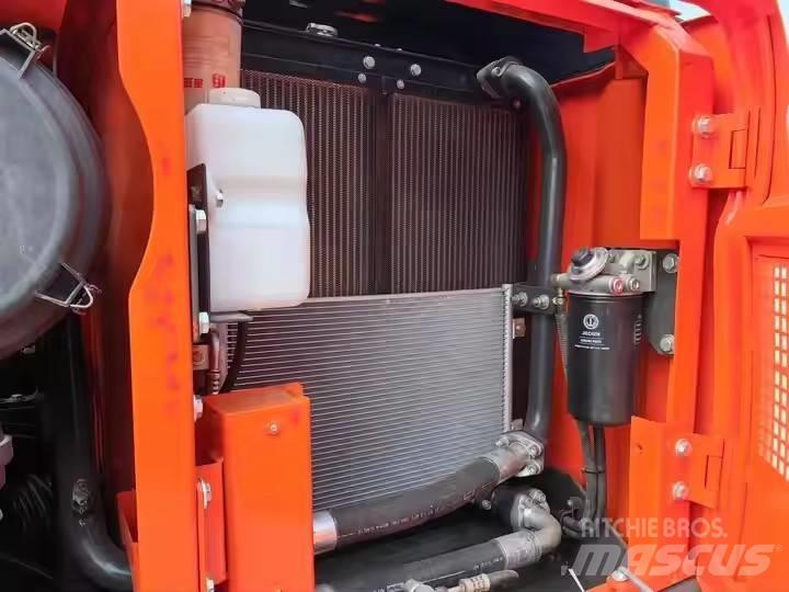 Doosan DX150 Lánctalpas kotrók