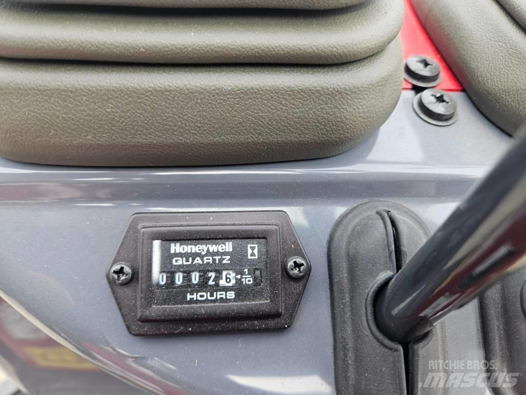 Yanmar SV08-1C Mini kotrók < 7t