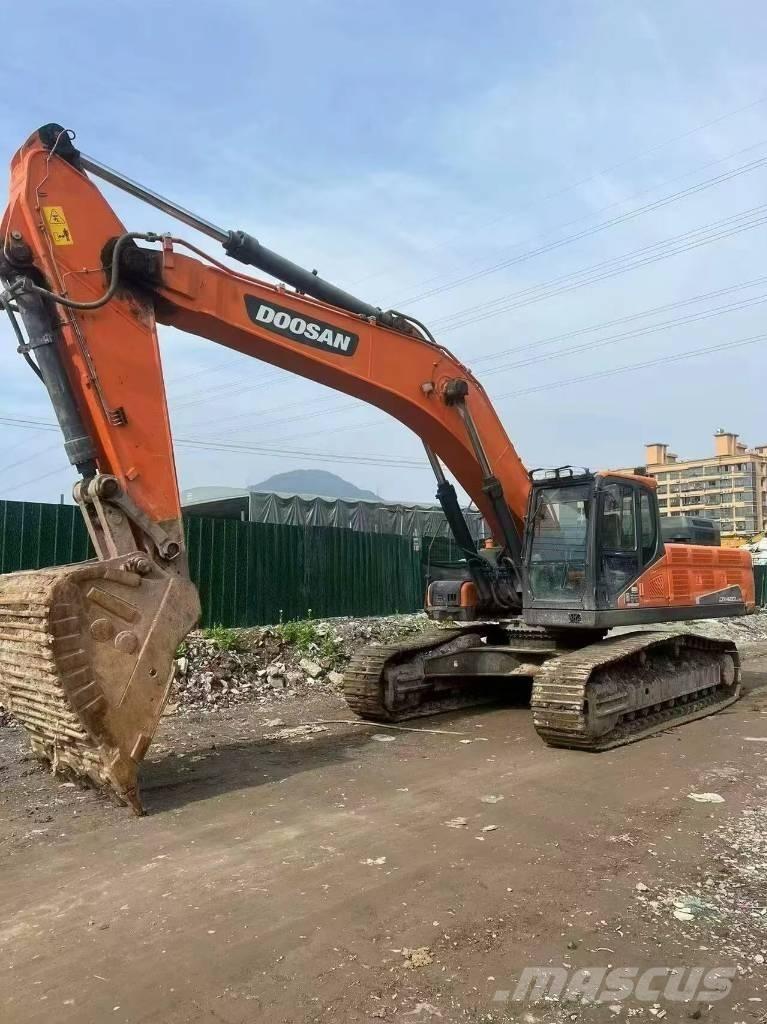 Doosan DX420LC Lánctalpas kotrók
