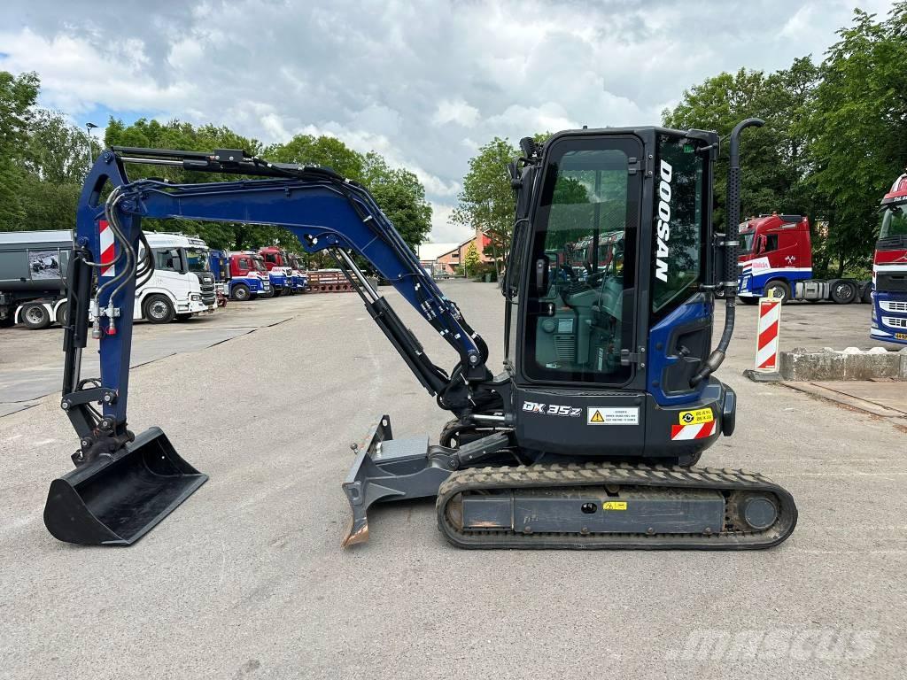 Doosan DX 35 Z Mini kotrók < 7t