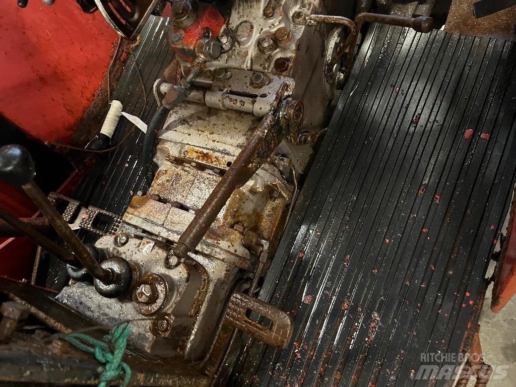 Massey Ferguson 168 Traktorok