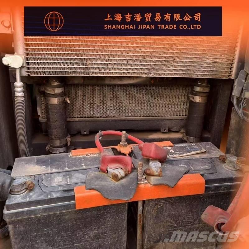Hitachi ZX 70 Lánctalpas kotrók