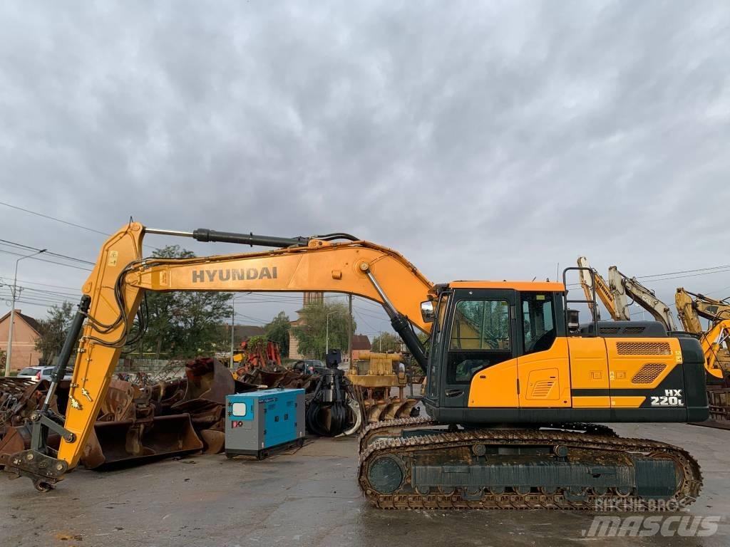 Hyundai HX 220 L Lánctalpas kotrók
