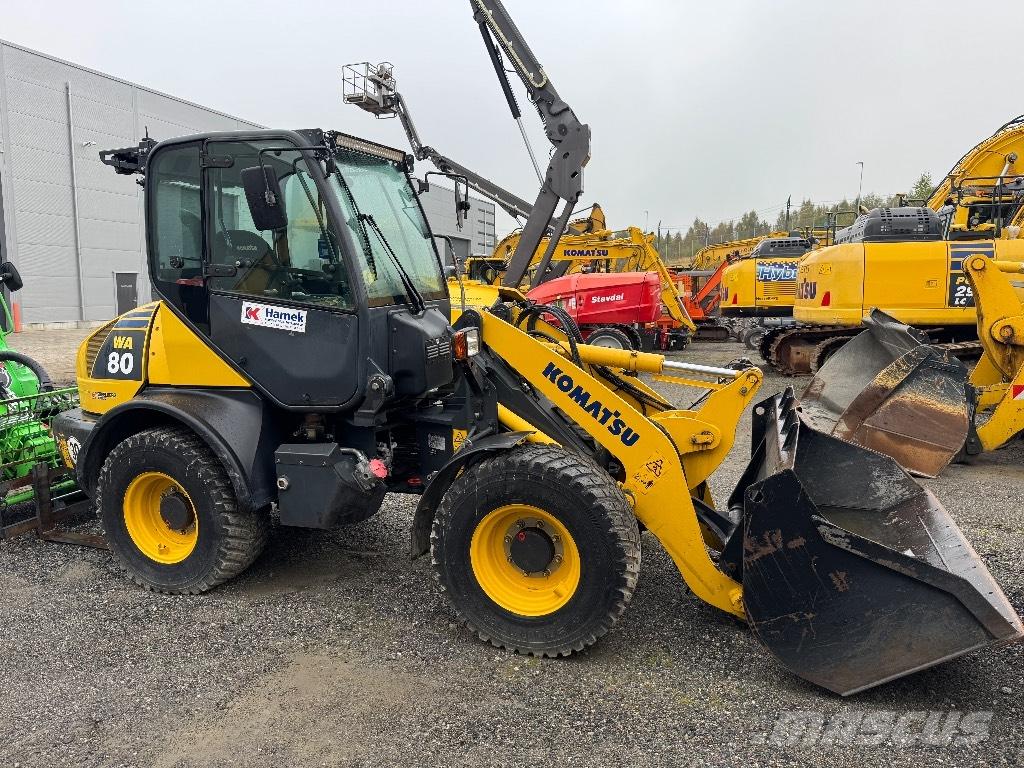 Komatsu WA 80-6 Gumikerekes homlokrakodók