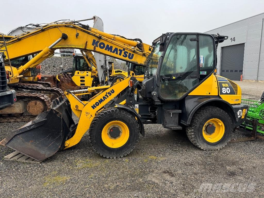 Komatsu WA 80-6 Gumikerekes homlokrakodók