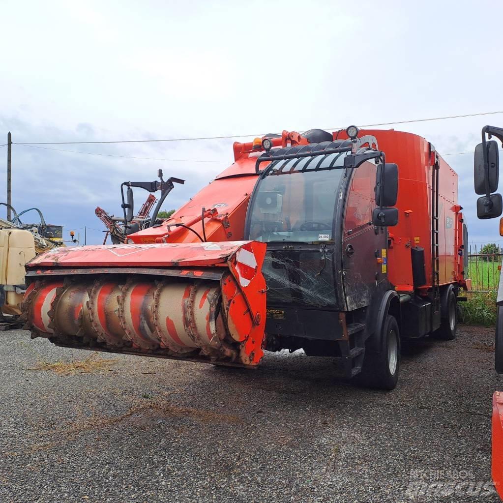 Kuhn SPW 27 Takarmánykeverők