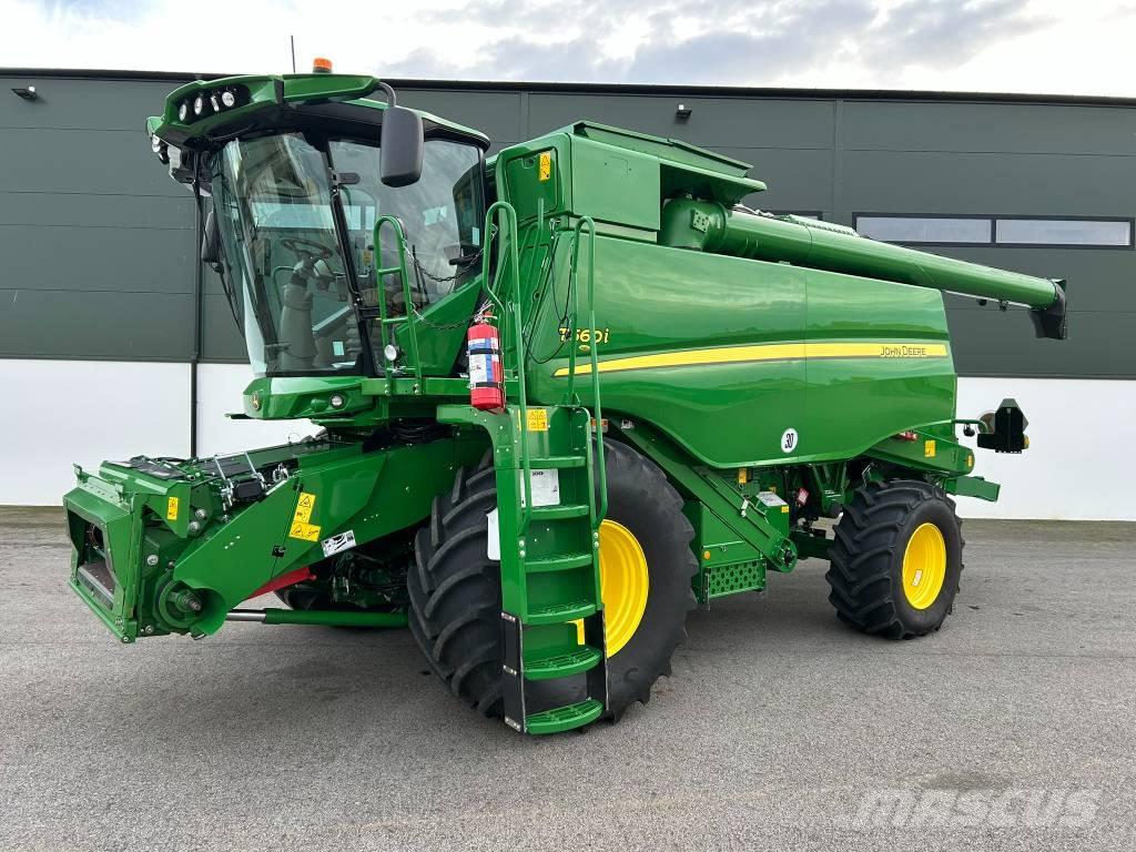 John Deere T 560 i Kombájnok