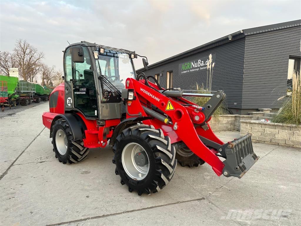 Weidemann 4080 Gumikerekes homlokrakodók