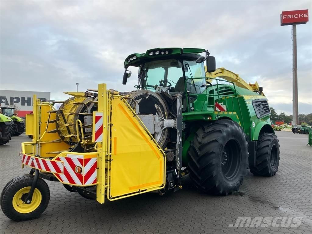 John Deere 9800i Szecskázók