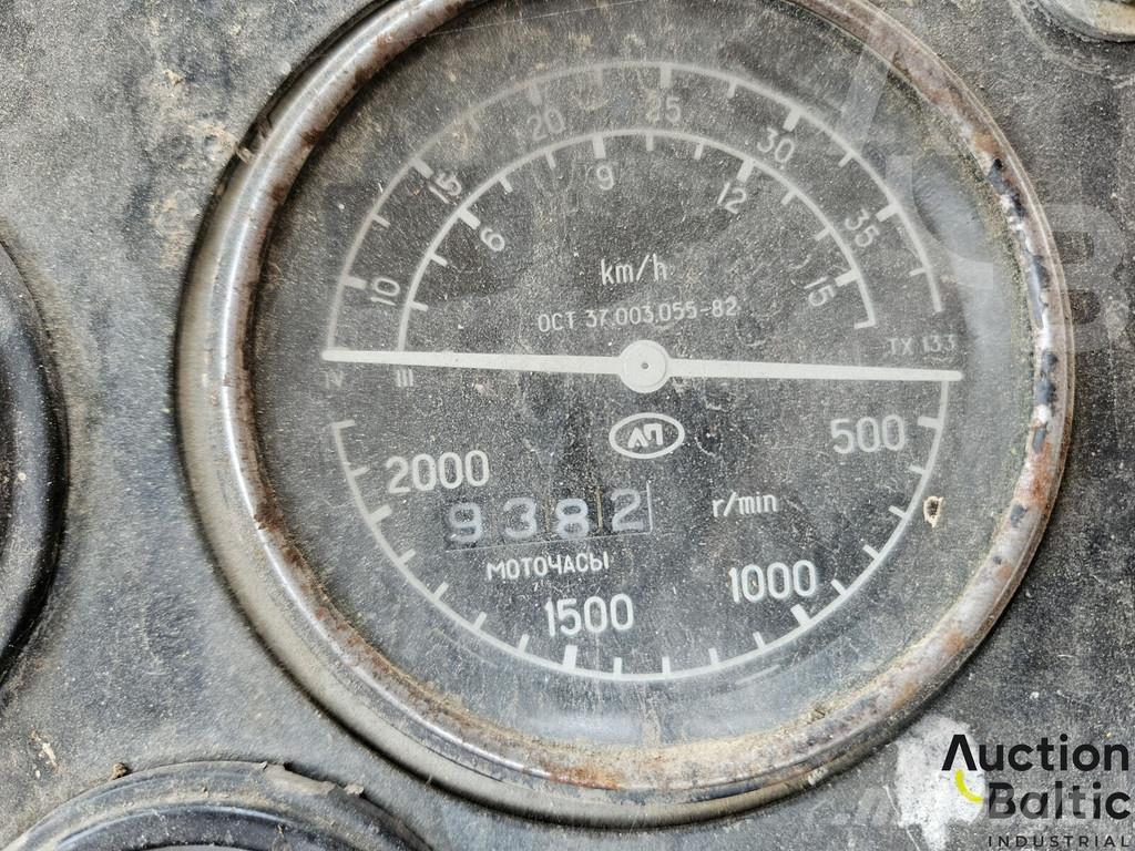  Kirovec K-701 Traktorok