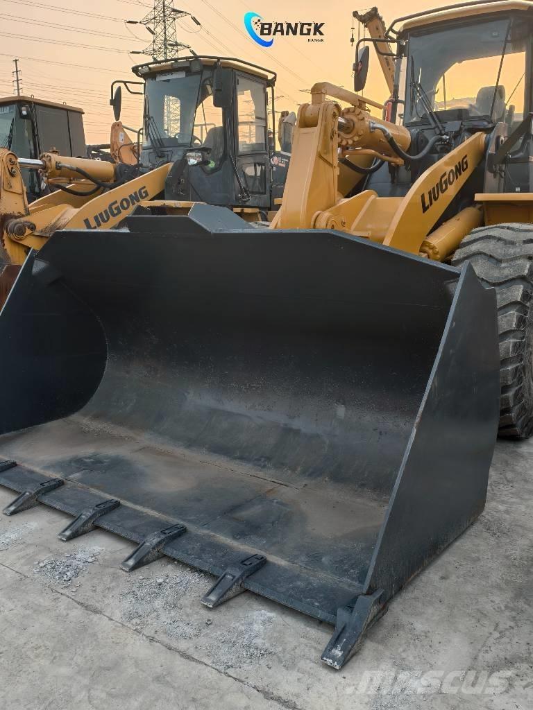 LiuGong CLG870H Gumikerekes homlokrakodók