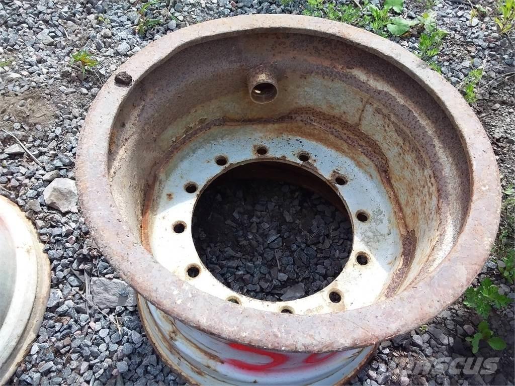 Valmet 860 20x26,5 Gumiabroncsok, kerekek és felnik