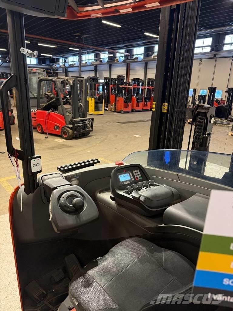 BT truck RRE 200HE Tolóoszlopos targonca