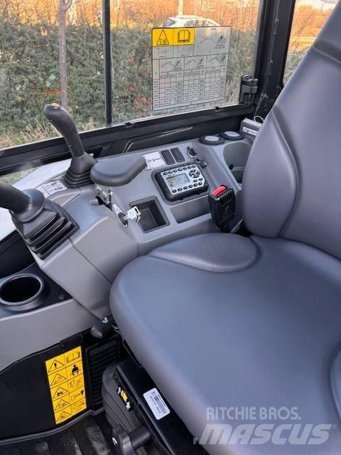 Bobcat E 35z Mini kotrók < 7t