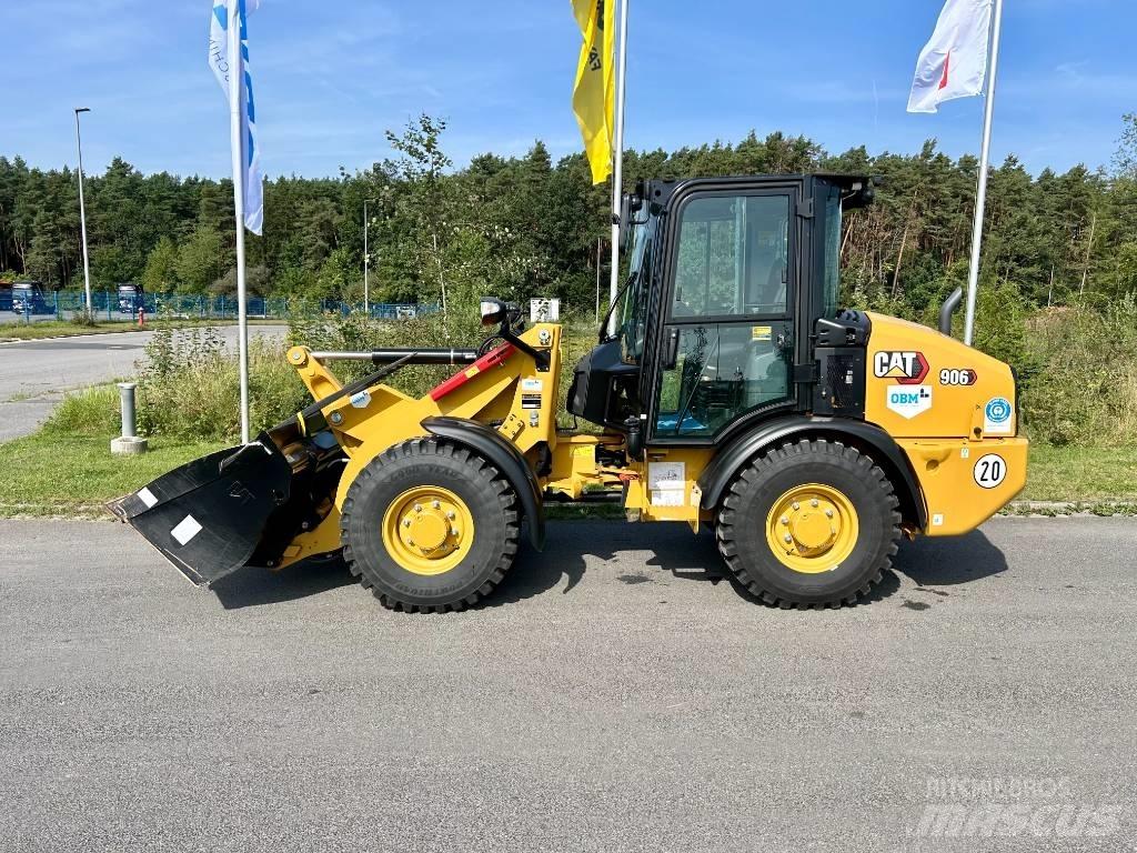 CAT 906 NG Gumikerekes homlokrakodók