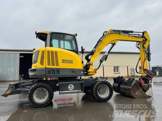 Wacker Neuson EW 65 Gumikerekes kotrók