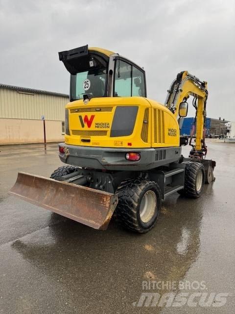 Wacker Neuson EW 65 Gumikerekes kotrók