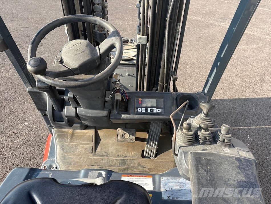 Toyota 8 FBET 15 Elektromos targoncák