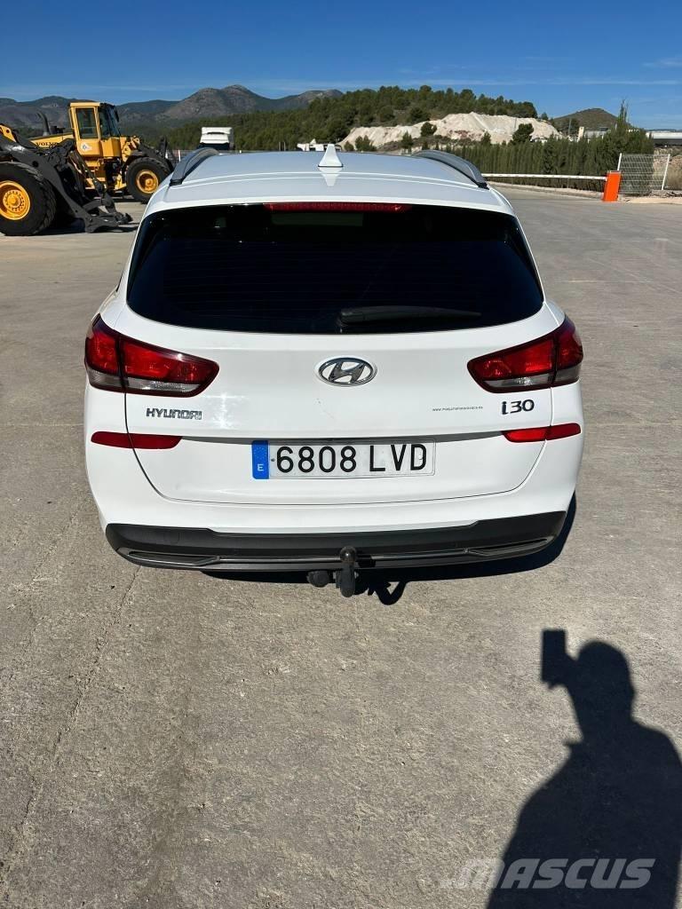 Hyundai I30 Kistehergépjárművek