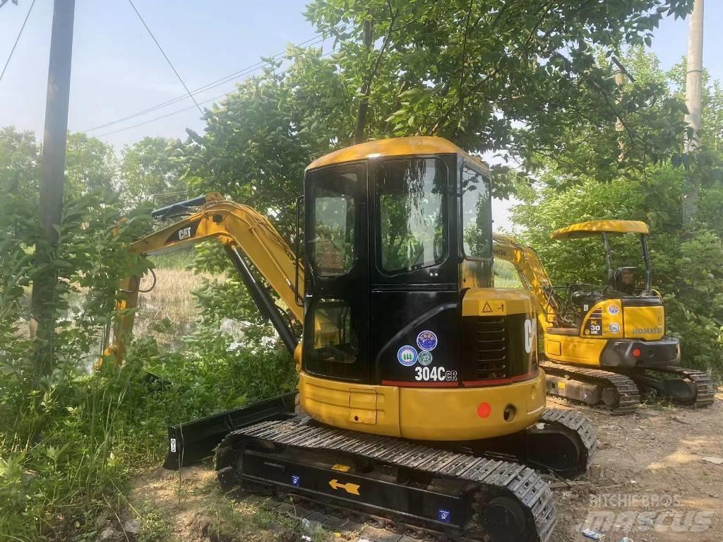 CAT 304C Lánctalpas kotrók