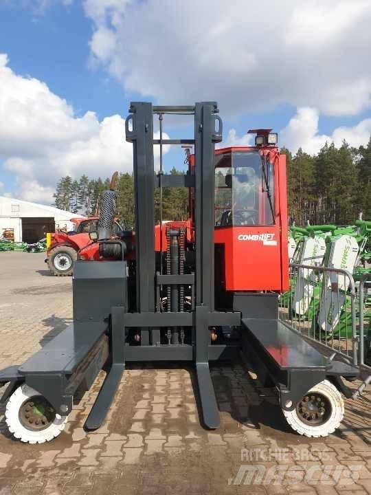 Combilift C 4500 Oldalvillás targonca
