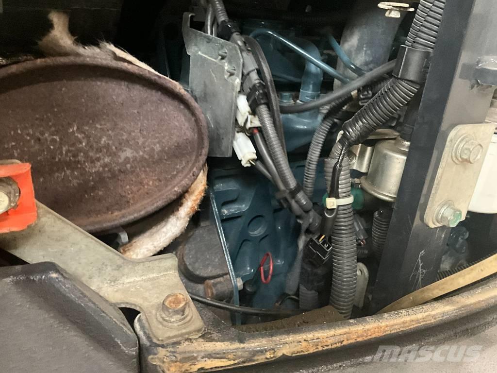 Kubota U 27-4 Mini kotrók < 7t