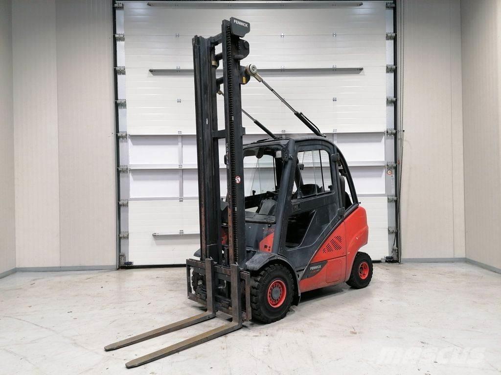 Linde H30T-02 Gázüzemű targoncák