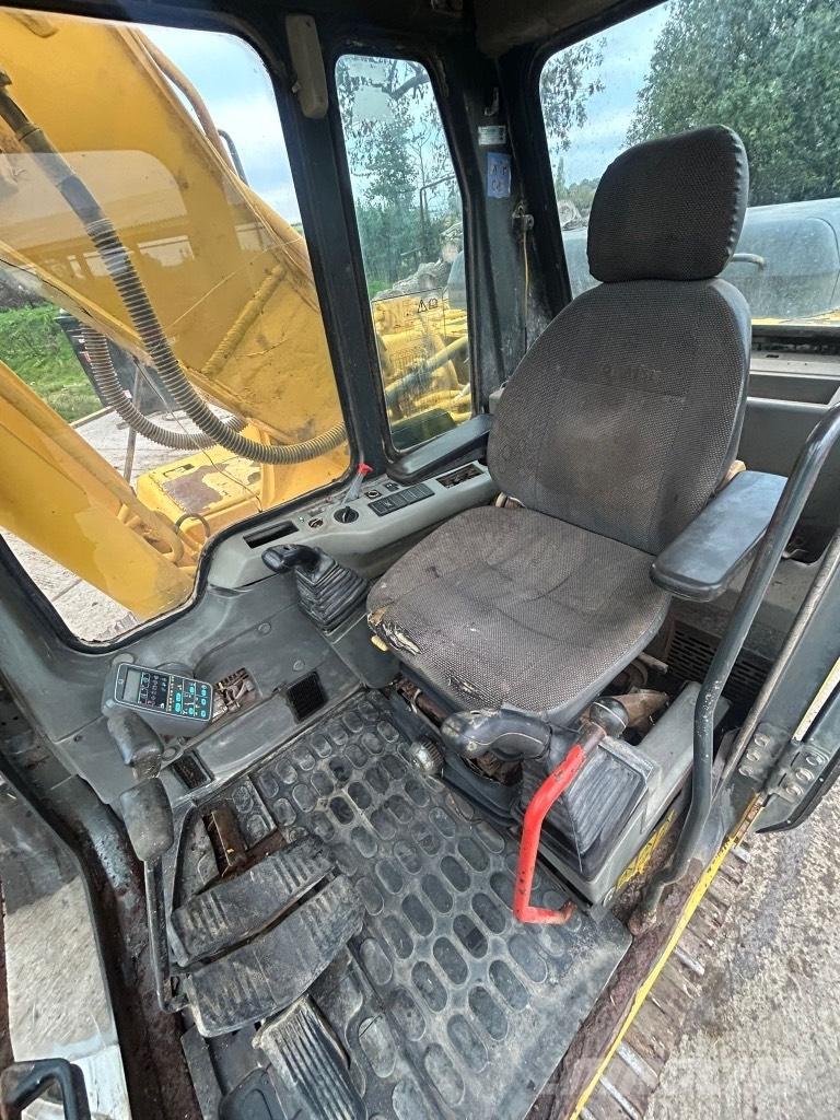 Komatsu PC 210-6K Lánctalpas kotrók