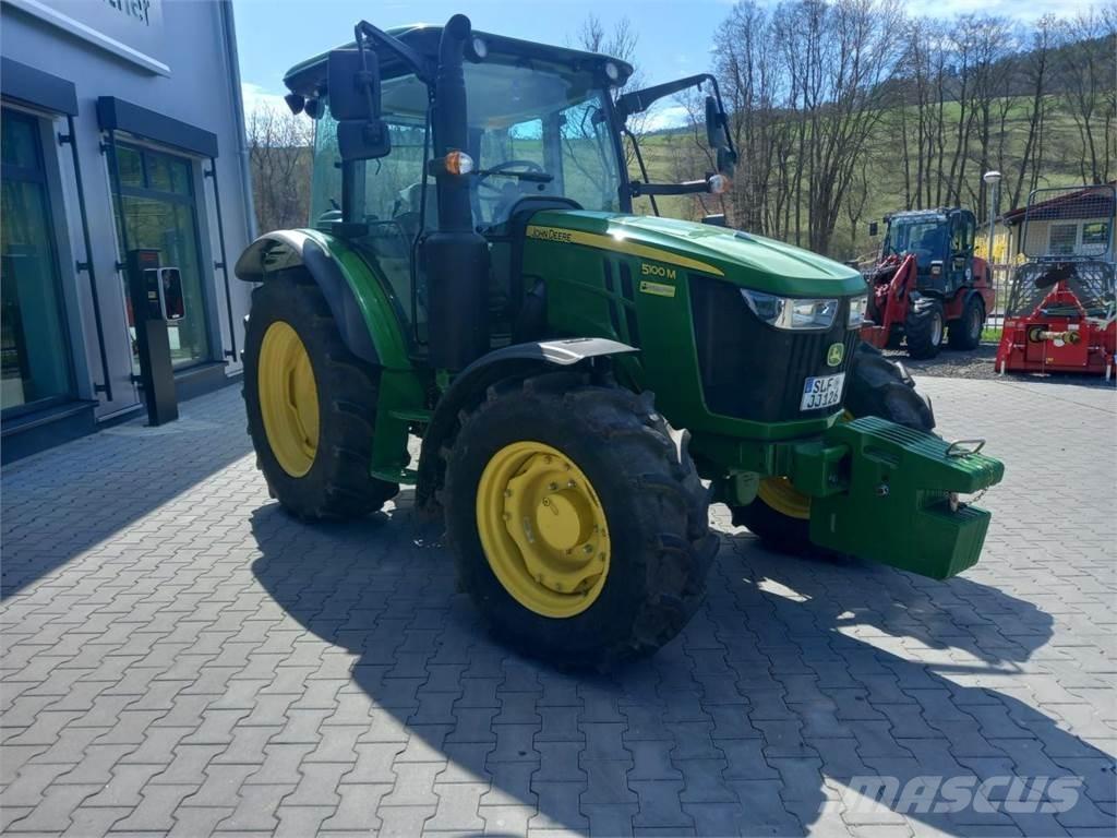 John Deere 5100M Traktorok