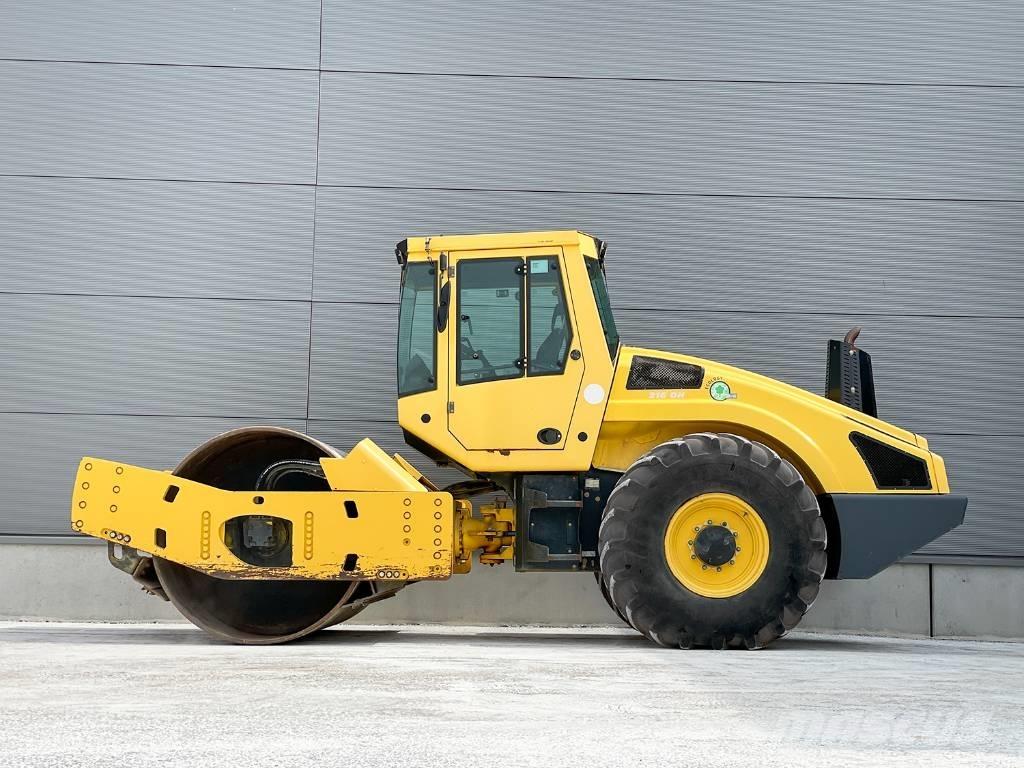 Bomag BW 216 DH-4i Egydobos hengerek