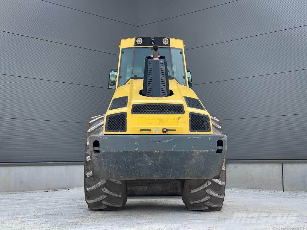 Bomag BW 216 DH-4i Egydobos hengerek