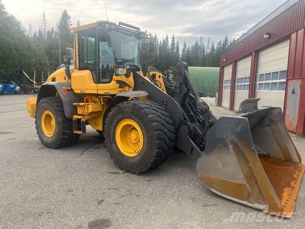 Volvo L 90 H Gumikerekes homlokrakodók