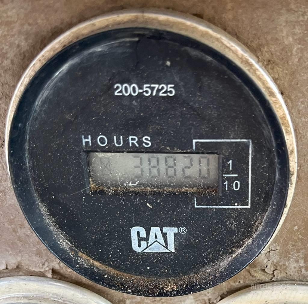 CAT 773 B Vízszállító teherautók