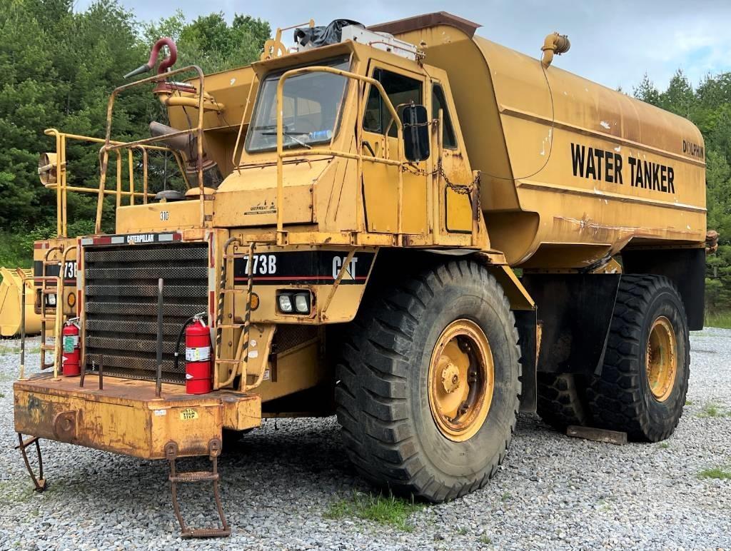 CAT 773 B Vízszállító teherautók