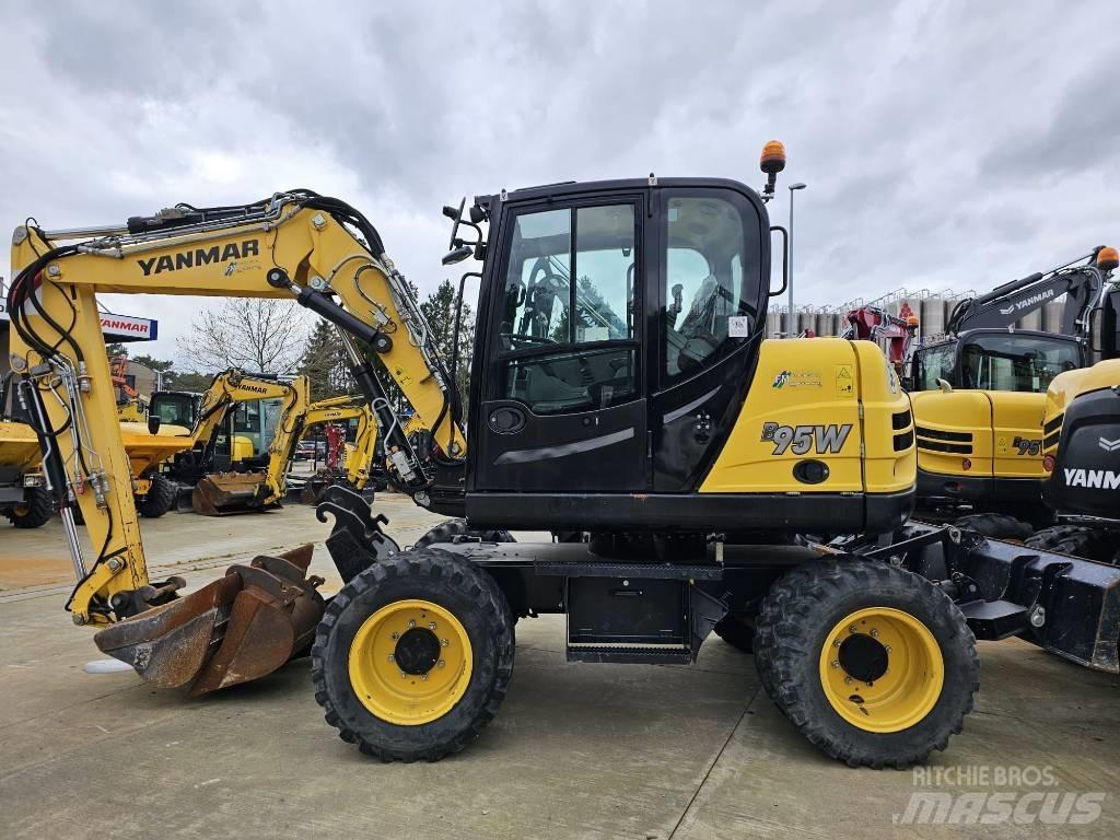 Yanmar B 95 W Gumikerekes kotrók