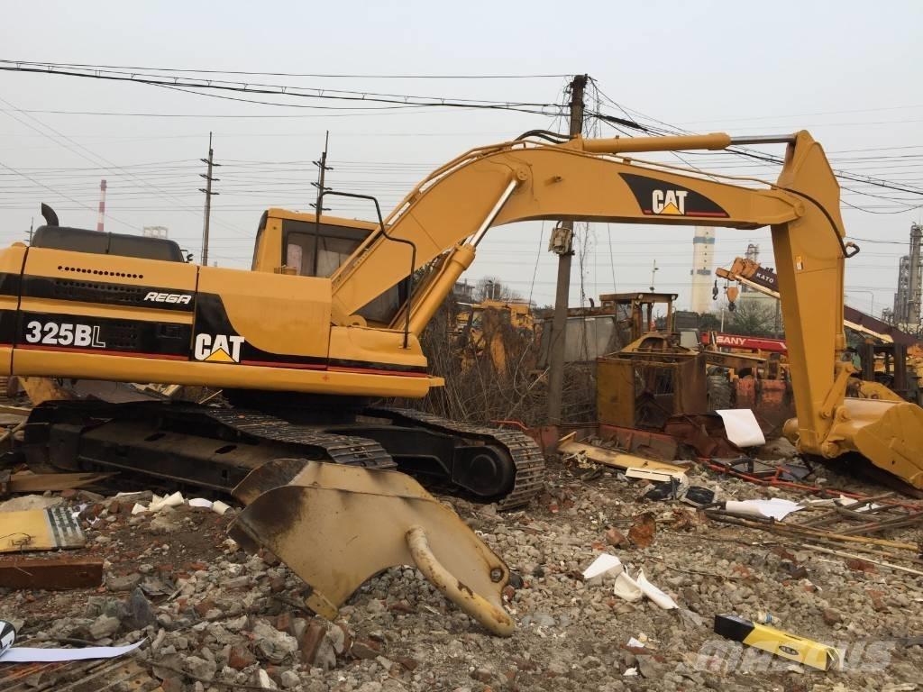 CAT 325 B Lánctalpas kotrók