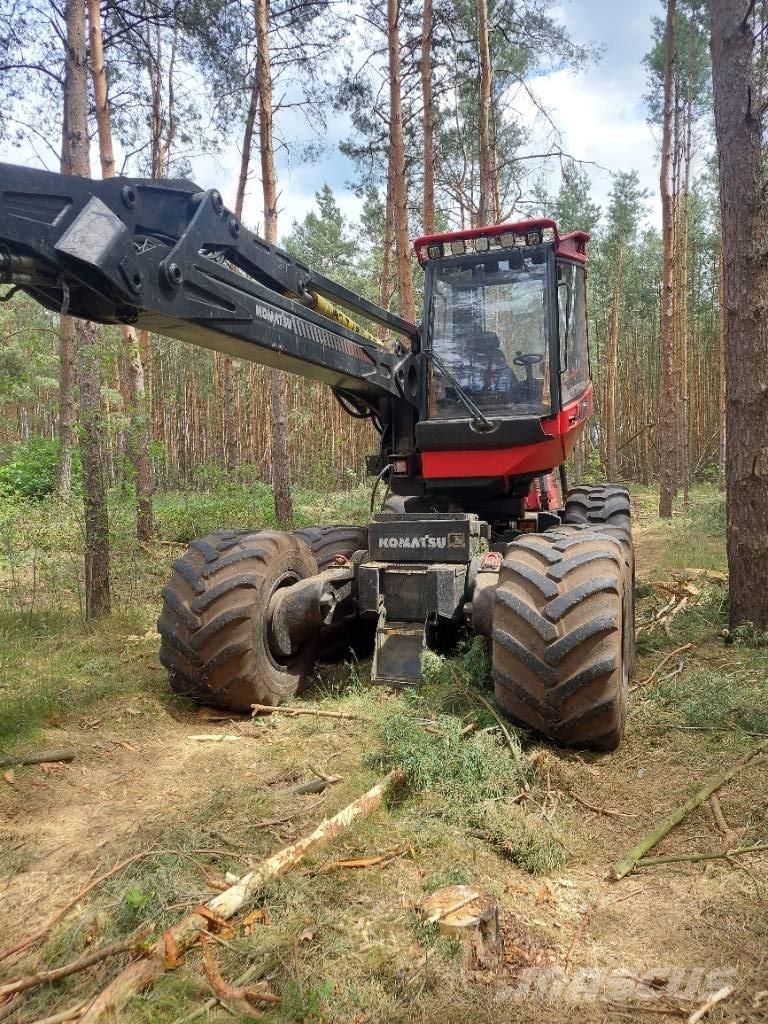 Komatsu 911.5 Betakarítók