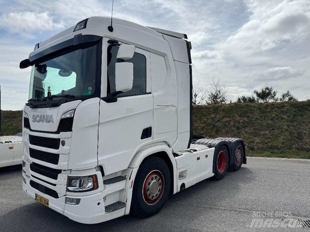 Scania R 500 Nyergesvontatók