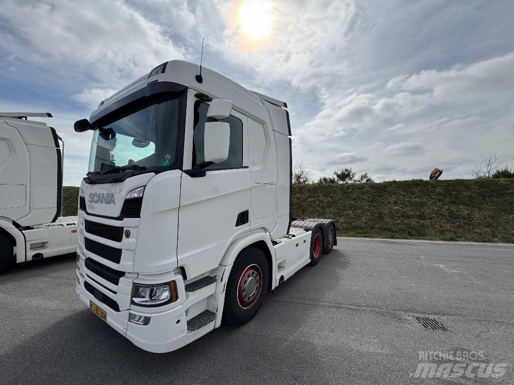 Scania R 500 Nyergesvontatók