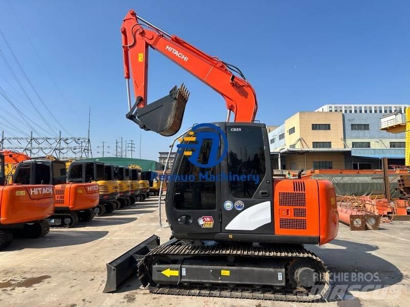 Hitachi ZX70 Lánctalpas kotrók