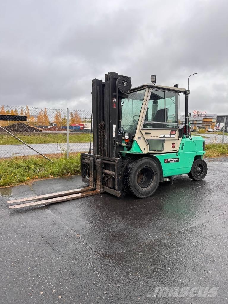 Mitsubishi FD 45 Dízel targoncák