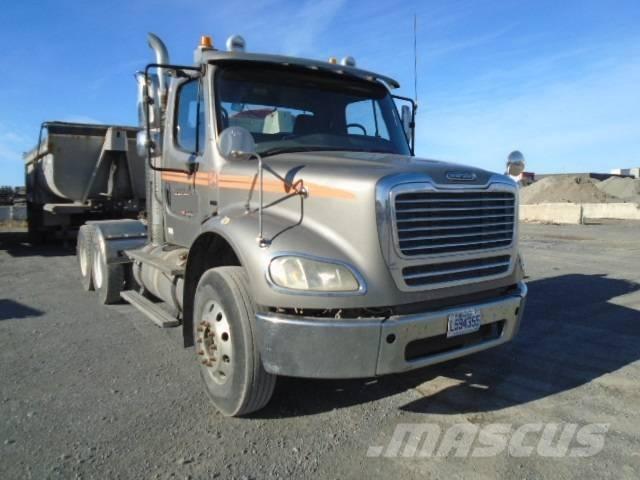 Freightliner M2 112 Nyergesvontatók